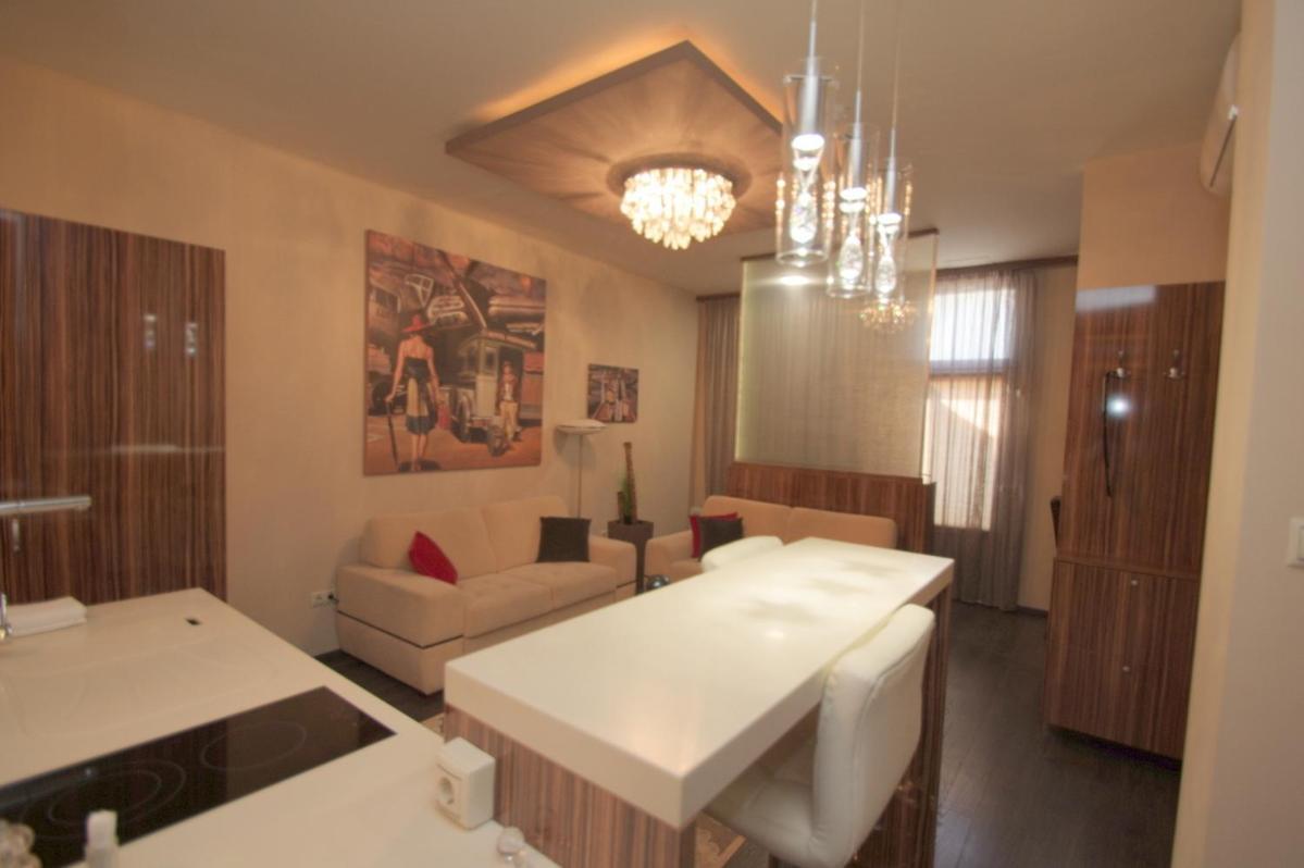 Hotel Vadaszkuert Superior Szekesfehervar Bagian luar foto