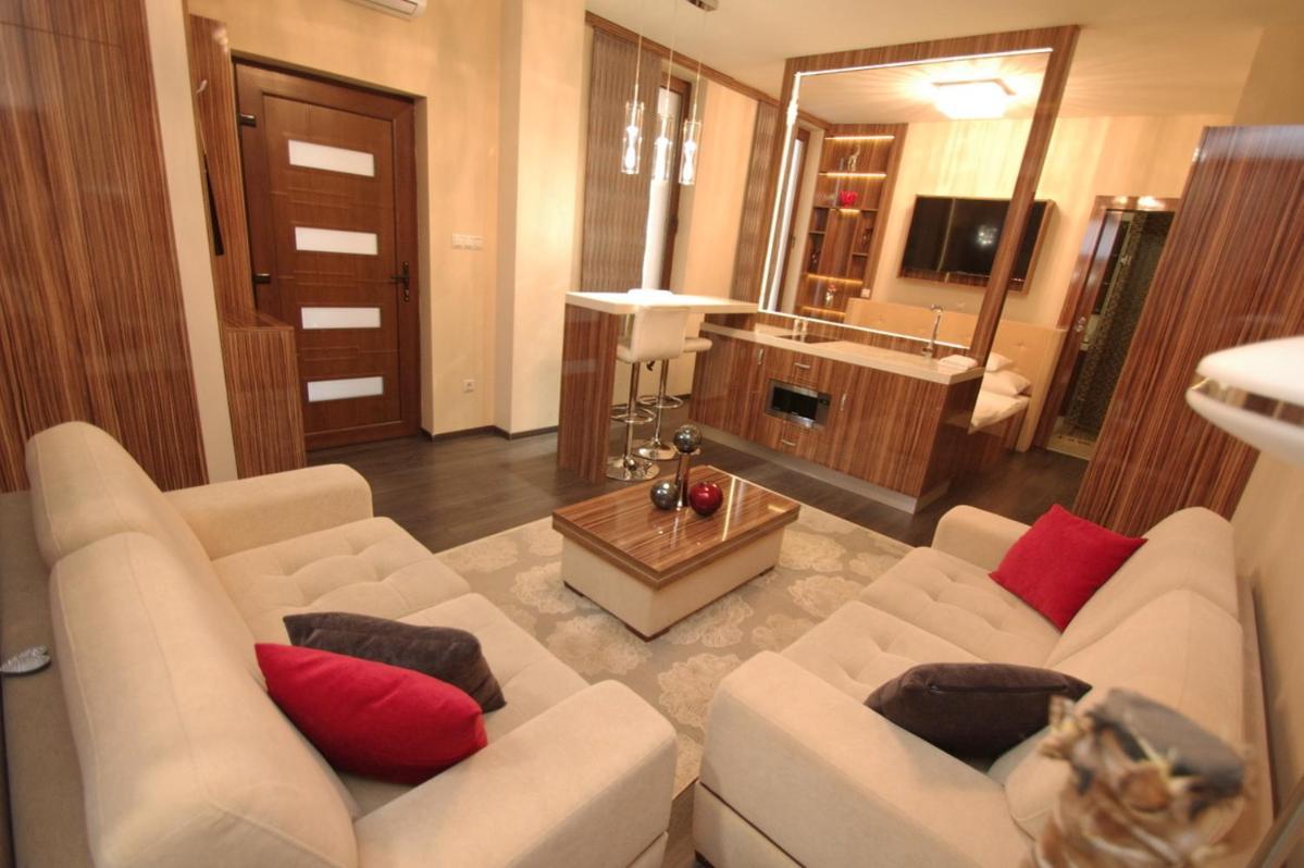 Hotel Vadaszkuert Superior Szekesfehervar Bagian luar foto